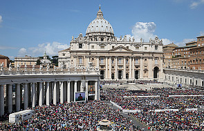 Papież przypomina, że istotą chrześcijaństwa jest gościnność, święto i misja