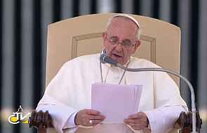 Papież: Modlitwa i post w intencji pokoju