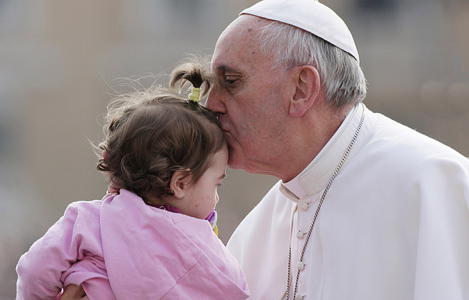 Papież do samotnej kobiety: ochrzczę twoje dziecko