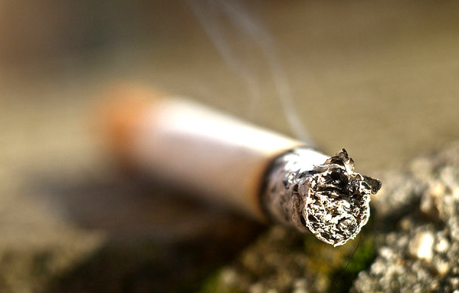 Jak uwolnić Polaków od palenia papierosów?