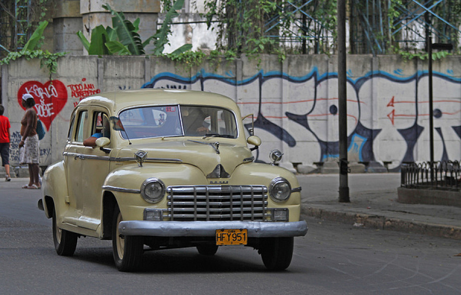 Kuba zniosła zakaz importu samochodów