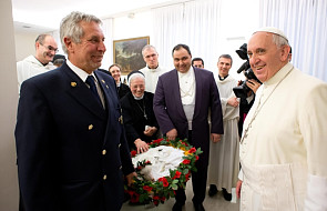 Watykan: papież Franciszek poświęcił baranki
