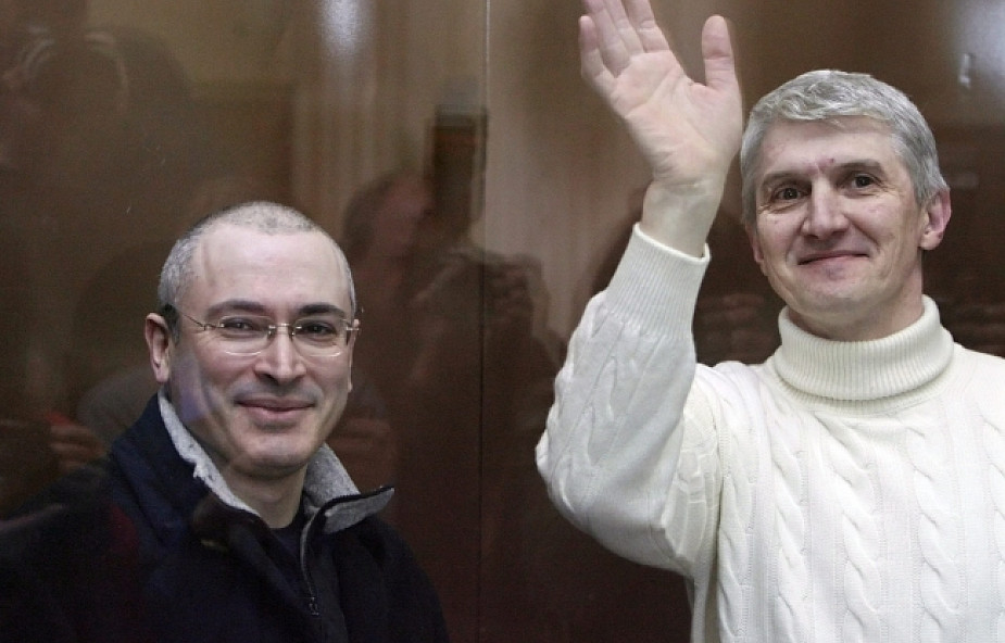Chodorkowski i Lebiediew muszą oddać 500 mln