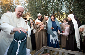 Papież Franciszek odwiedził żywą szopkę