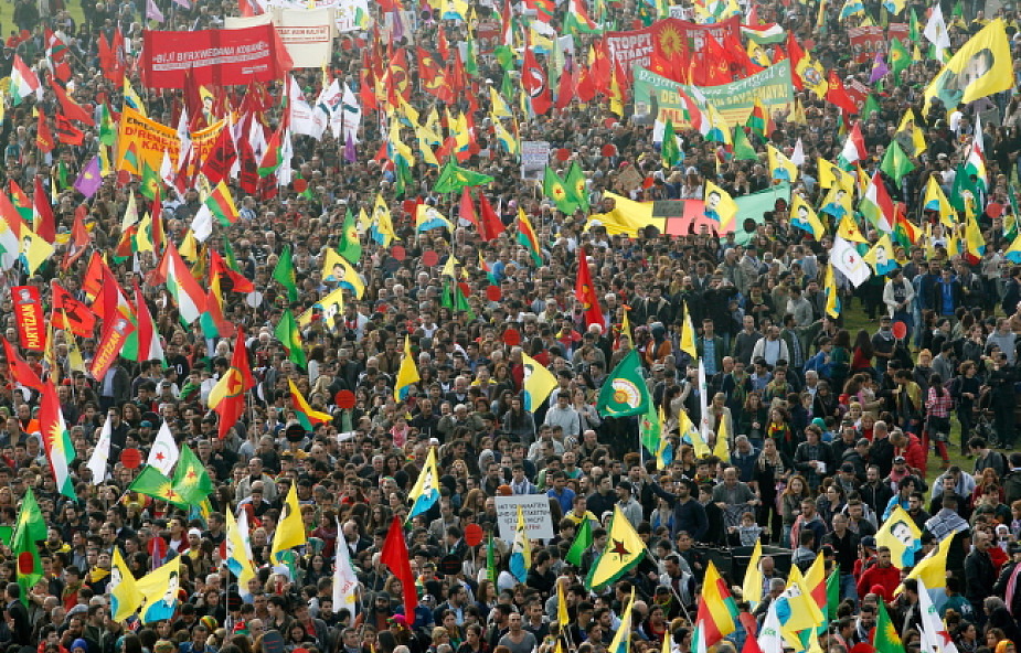 20 tys. Kurdów domaga się pomocy dla Kobane