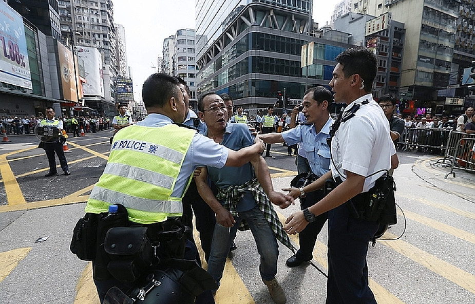 Bilans starć w Hongkongu: 20 rannych