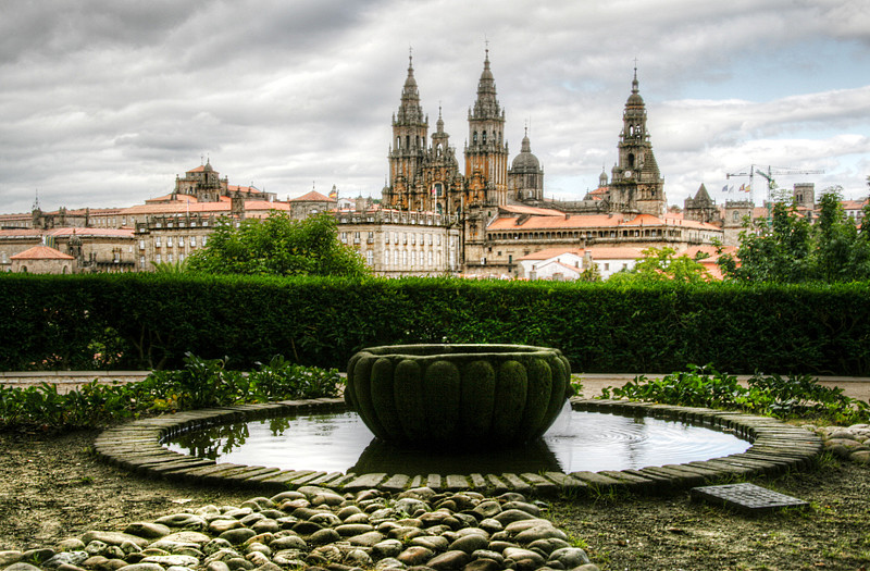 Odkryj katedrę w Santiago de Compostela - zdjęcie w treści artykułu