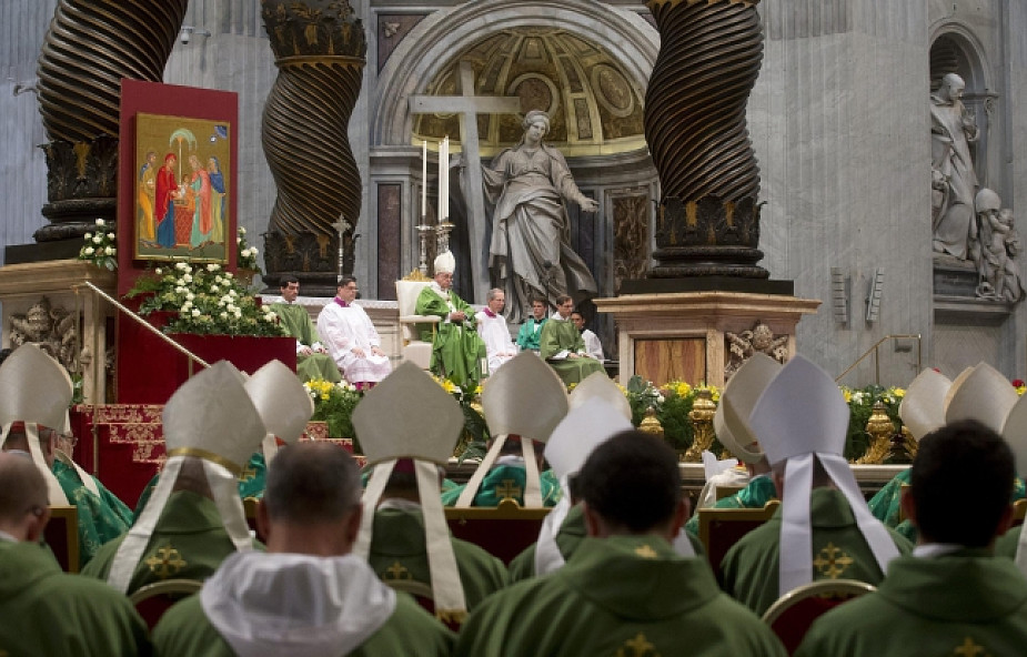 Papież rozpoczął Synod Biskupów o rodzinie