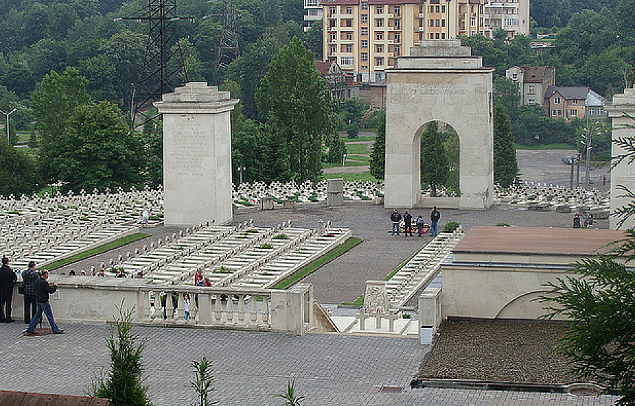 Polskie cmentarze wojenne na świecie