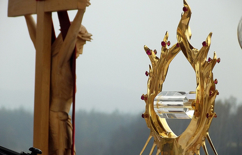 Relikwie Jana Pawła II na Majdanie w rocznicę