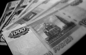 Rubel wciąż słabnie, kolejne rekordowe minima