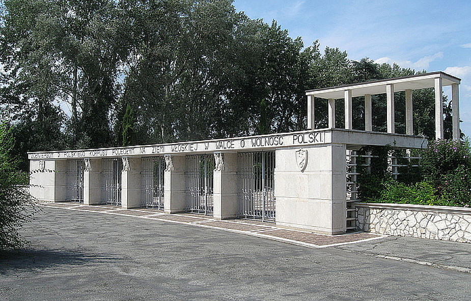 Szlakiem 2. Korpusu. Cmentarz w Bolonii