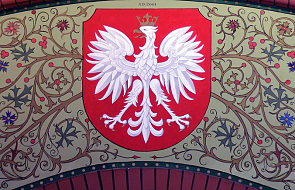 Polski orzeł - raz z koroną, a raz bez
