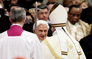 Pierwszy konsystorz z udziałem dwóch papieży
