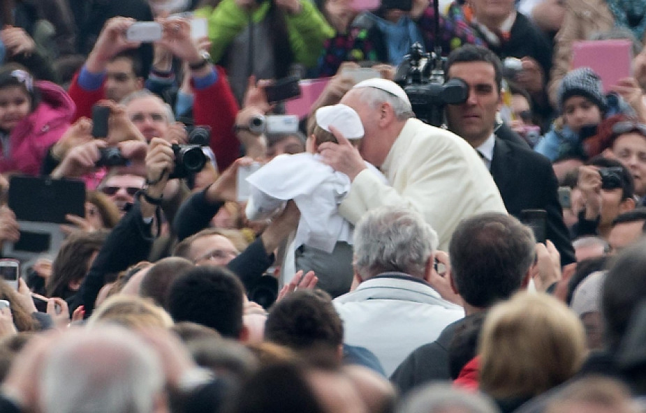 Mały papież spotyka prawdziwego Franciszka