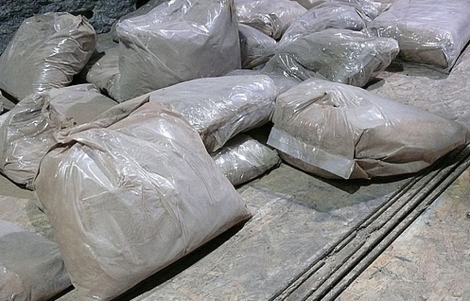 Celnicy przechwycili prawie 100 kg heroiny