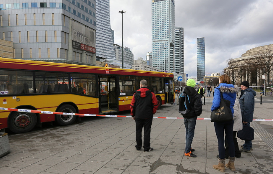 Stolica: Miejski autobus wjechał w grupę osób