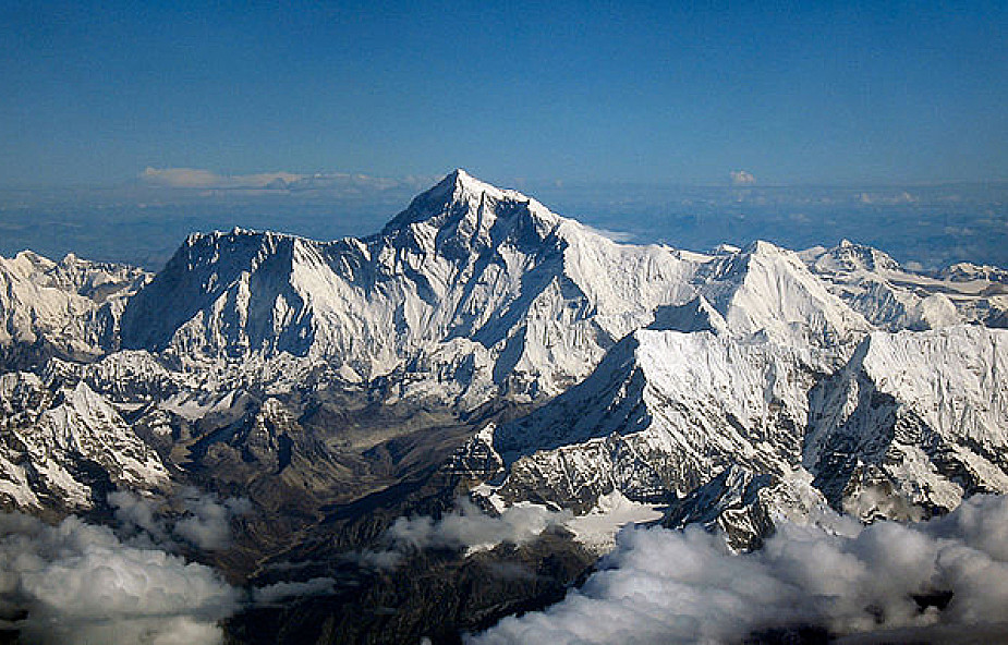 Lawina na Mount Everest. Zginęło 12 osób