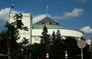 Opiekunowie zawiesili protest przed Sejmem