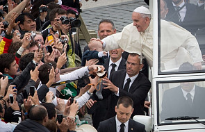 Papież przyciąga więcej turystów niż Koloseum