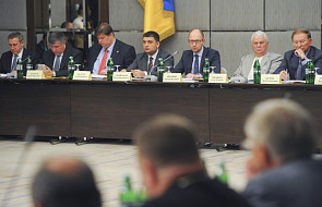 Ukraina: wschodnie reg. za reformą konstytucji