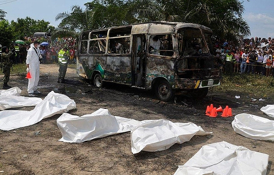 Kolumbia: 32 dzieci zginęło w pożarze autobusu
