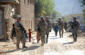USA: 9,8 tys. żołnierzy zostanie w Afganistanie