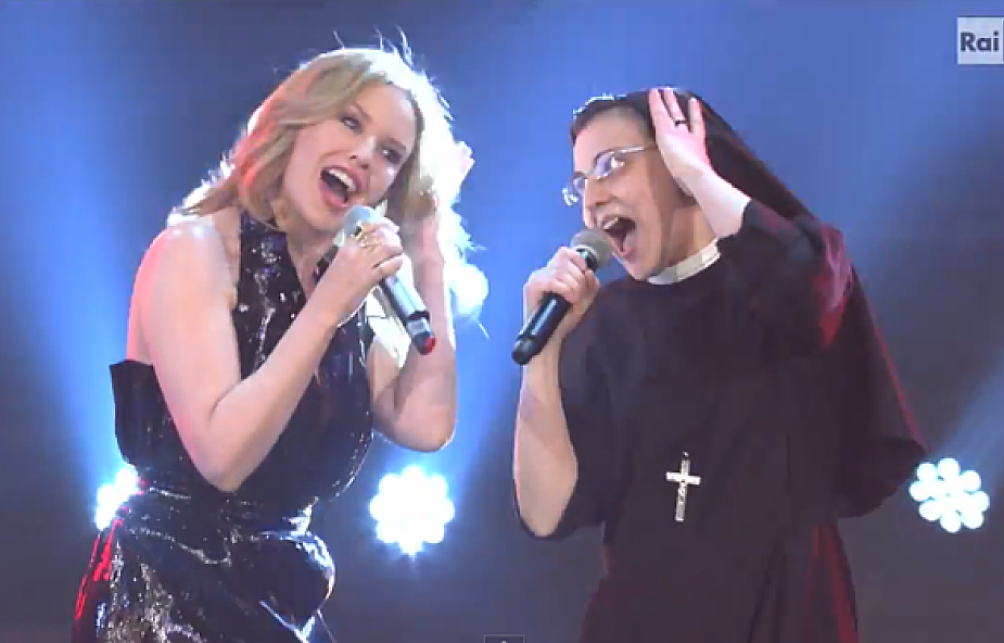 Siostra Cristina zaśpiewała razem z Kylie Minogue