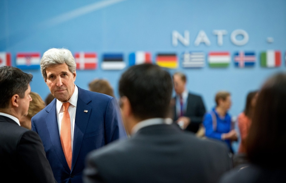 Kerry żąda od Putina czynów, a nie słów