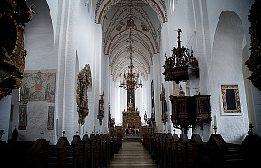 Kościół w Danii. Magazyn RV