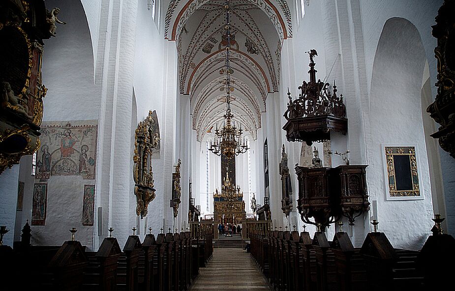 Kościół w Danii. Magazyn RV