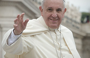Papież wzywa do modlitwy za chrześcijan
