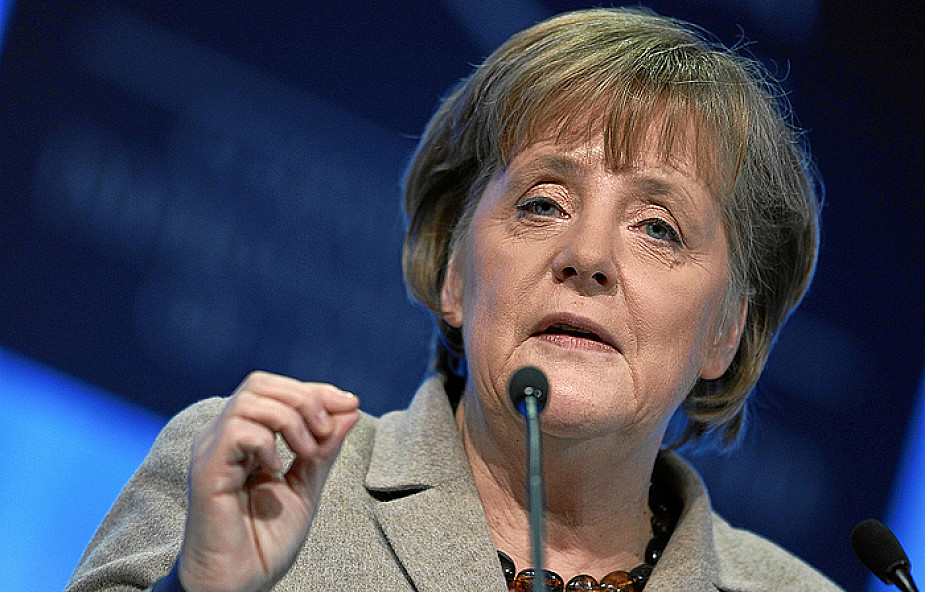 Merkel jest za utrzymaniem sankcji wobec Rosji