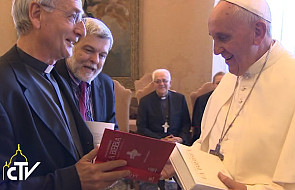 Papież otrzymał ekumeniczne tłumaczenie Biblii