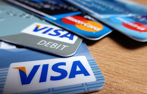 W 2015 r. niższe opłaty od transakcji kartowych
