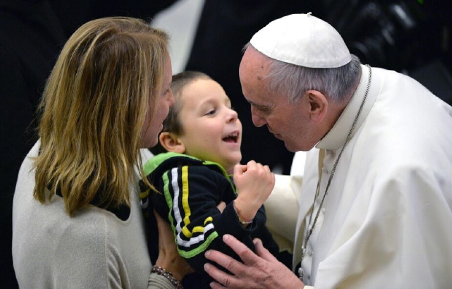 Watykan: papież podsumował swą ostatnią pielgrzymkę i podkreślił znaczenie rodzin wielodzietnych