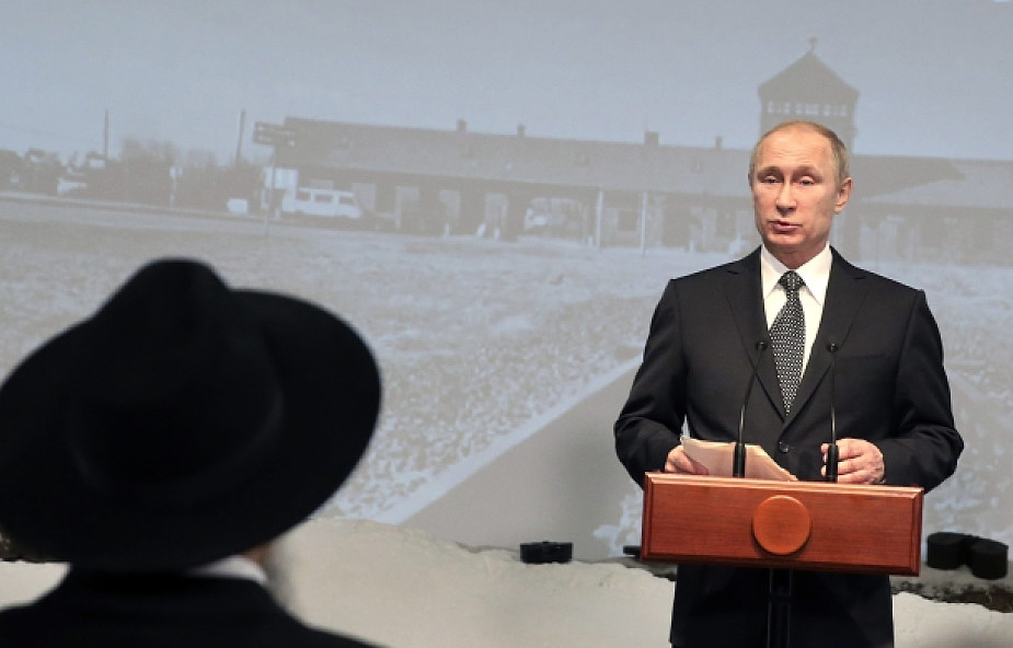 Putin: próby pisania nowej historii - niemoralne