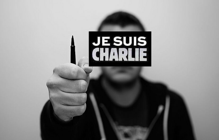 Francja: trwa pościg za terrorystami
