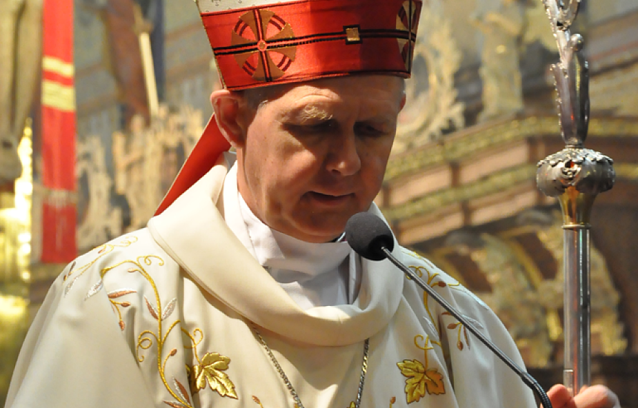 Abp T. Peta: Synod potwierdzi naukę Jezusa i Kościoła