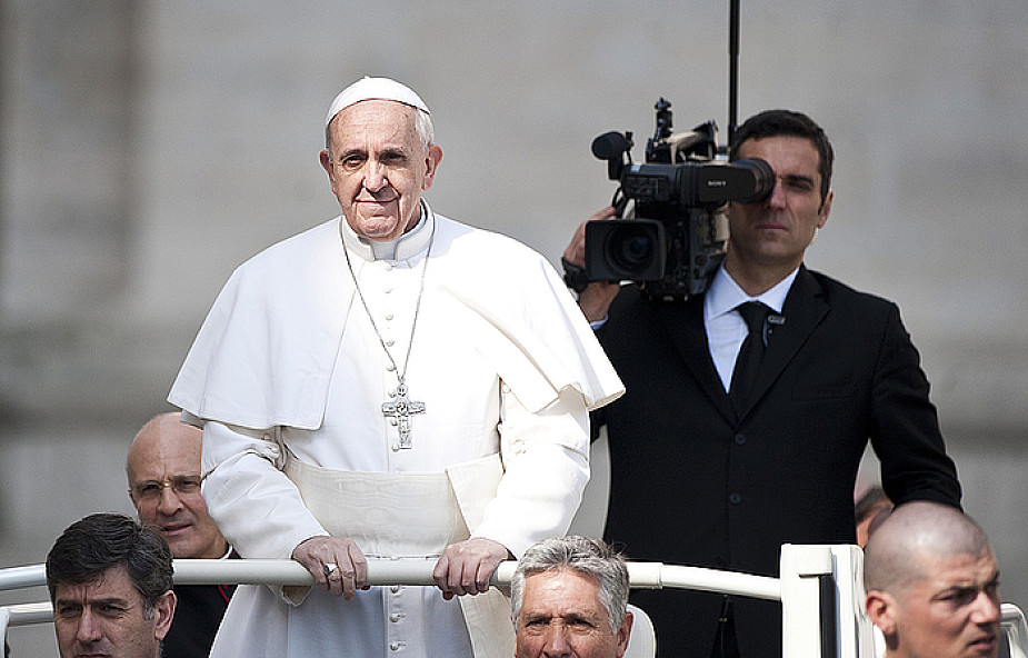 Dlaczego "Rzeczpospolita" publikuje bzdury o Papieżu?