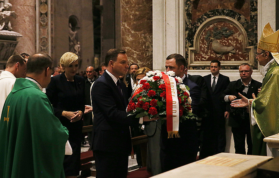 Watykan: Para Prezydencka przed grobem św. Jana Pawła II