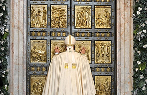 Papież otworzy Drzwi Święte w placówce charytatywnej