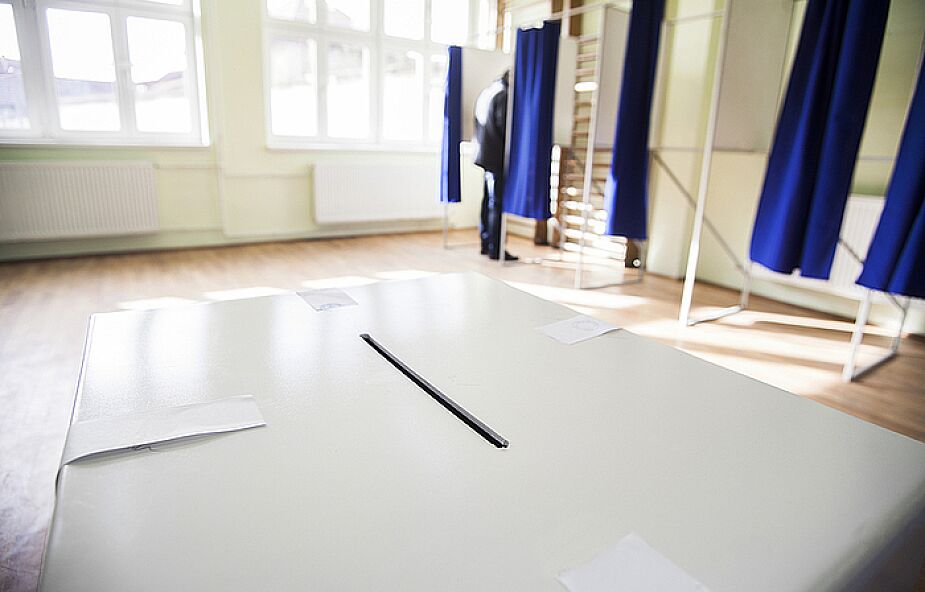 Francja: rozpoczęła się druga tura wyborów regionalnych