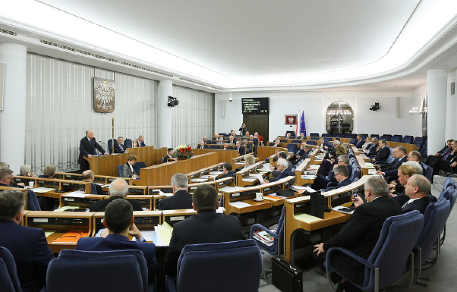 Senat debatuje nad nowelą ustawy o TK