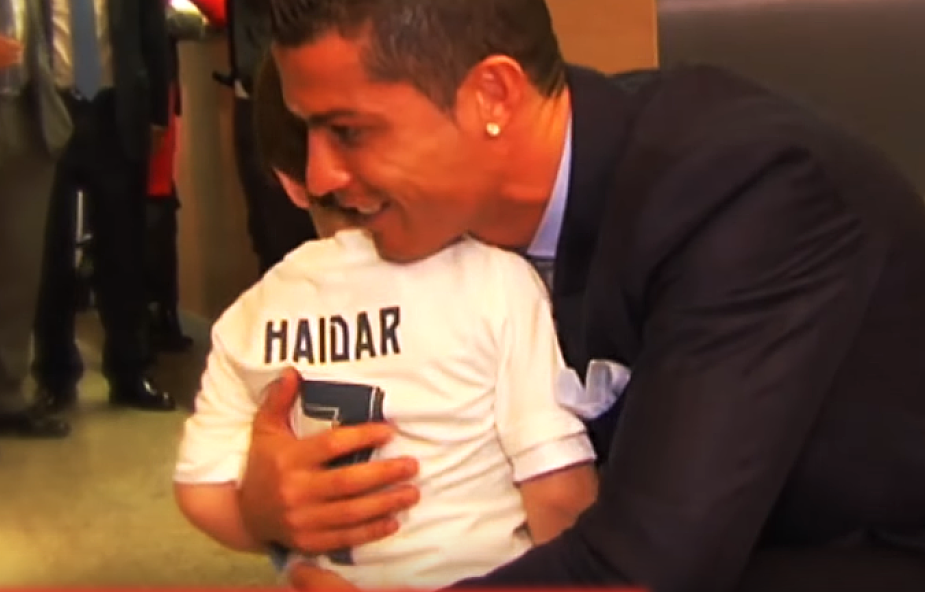 Szlachetny gest Ronaldo wobec 3-letniego chłopca [WIDEO]