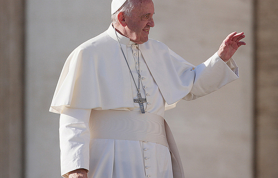 Papież: módlmy się za prześladowanych chrześcijan