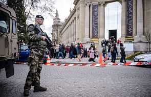 Francja: 100 tys. policjantów i żandarmów