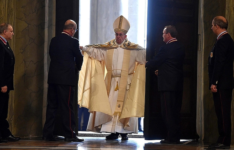 Jubileusz Miłosierdzia: Papież otworzył Drzwi Święte