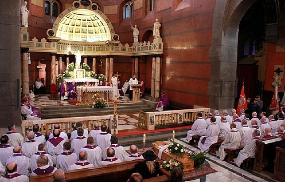 Ostatnia droga o. Stanisława Móla SJ