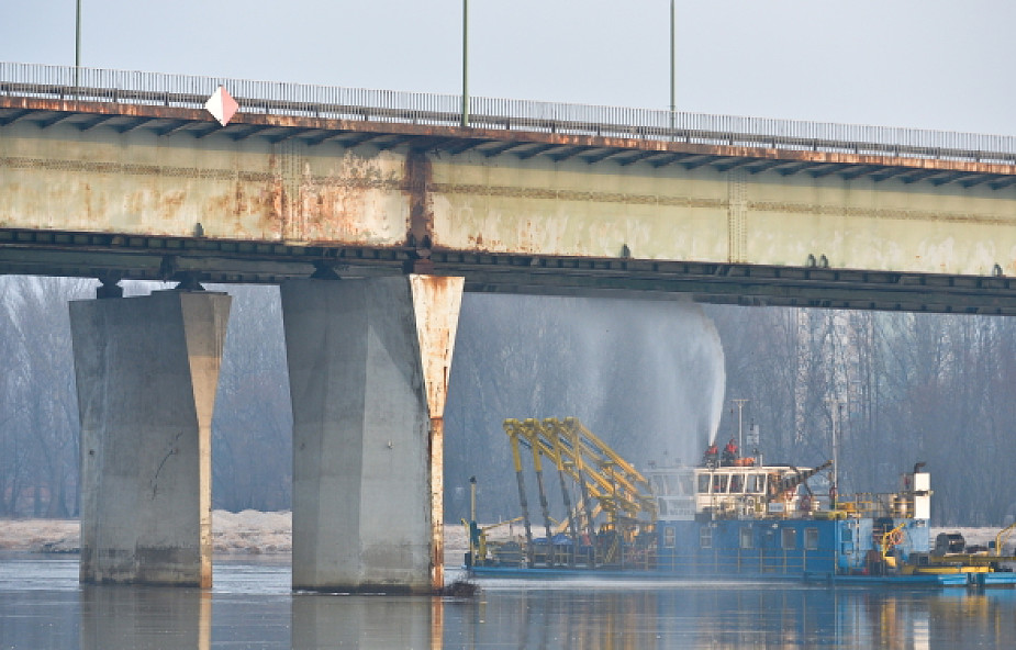 Eksperci zbadają konstrukcję mostu